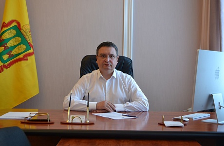Поздравление пензенского бизнес-омбудсмена с Днем защитника Отечества 